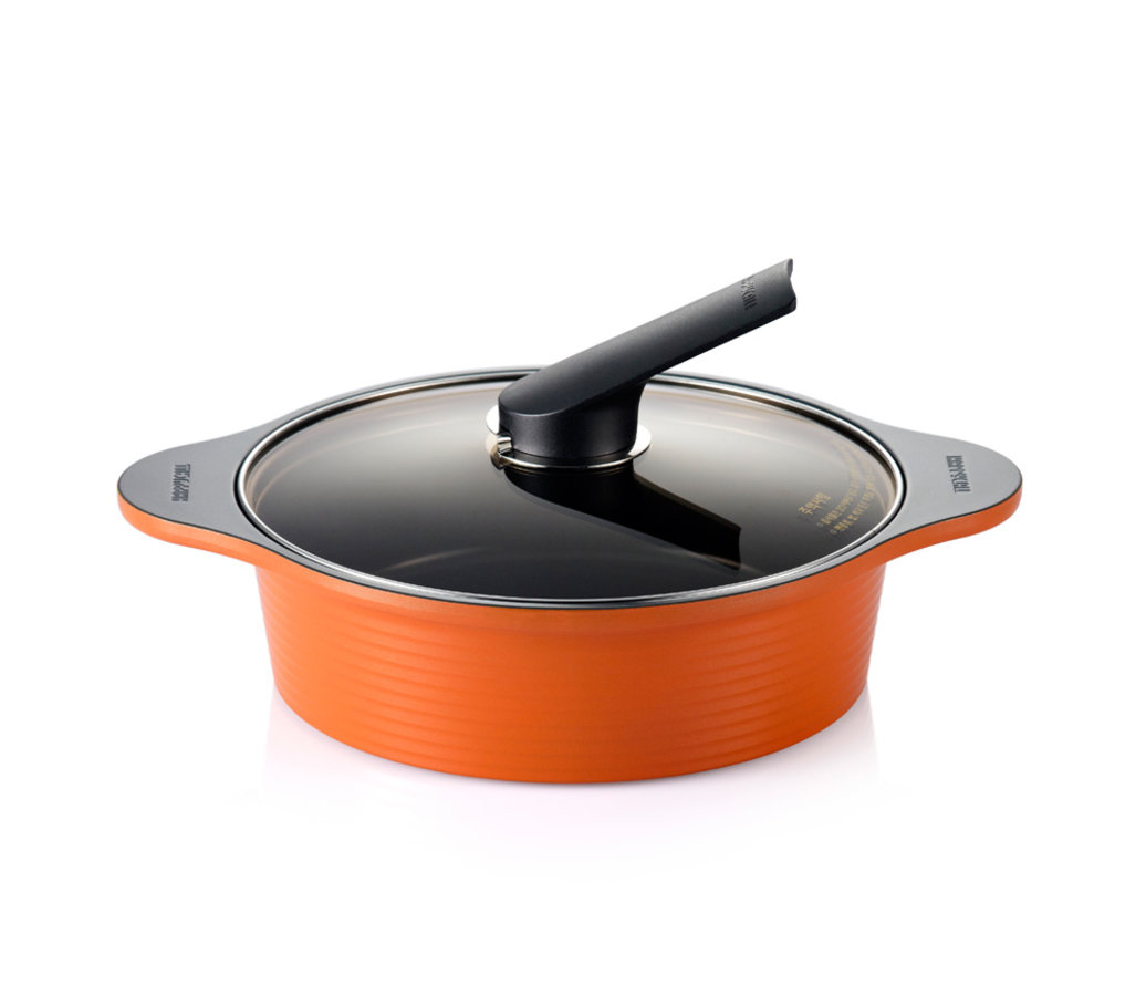 <h1>Garnki aluminiowo-ceramiczne<br><small>Duża odporność na zużycie i łatwość utrzymania w czystości</small></h1>